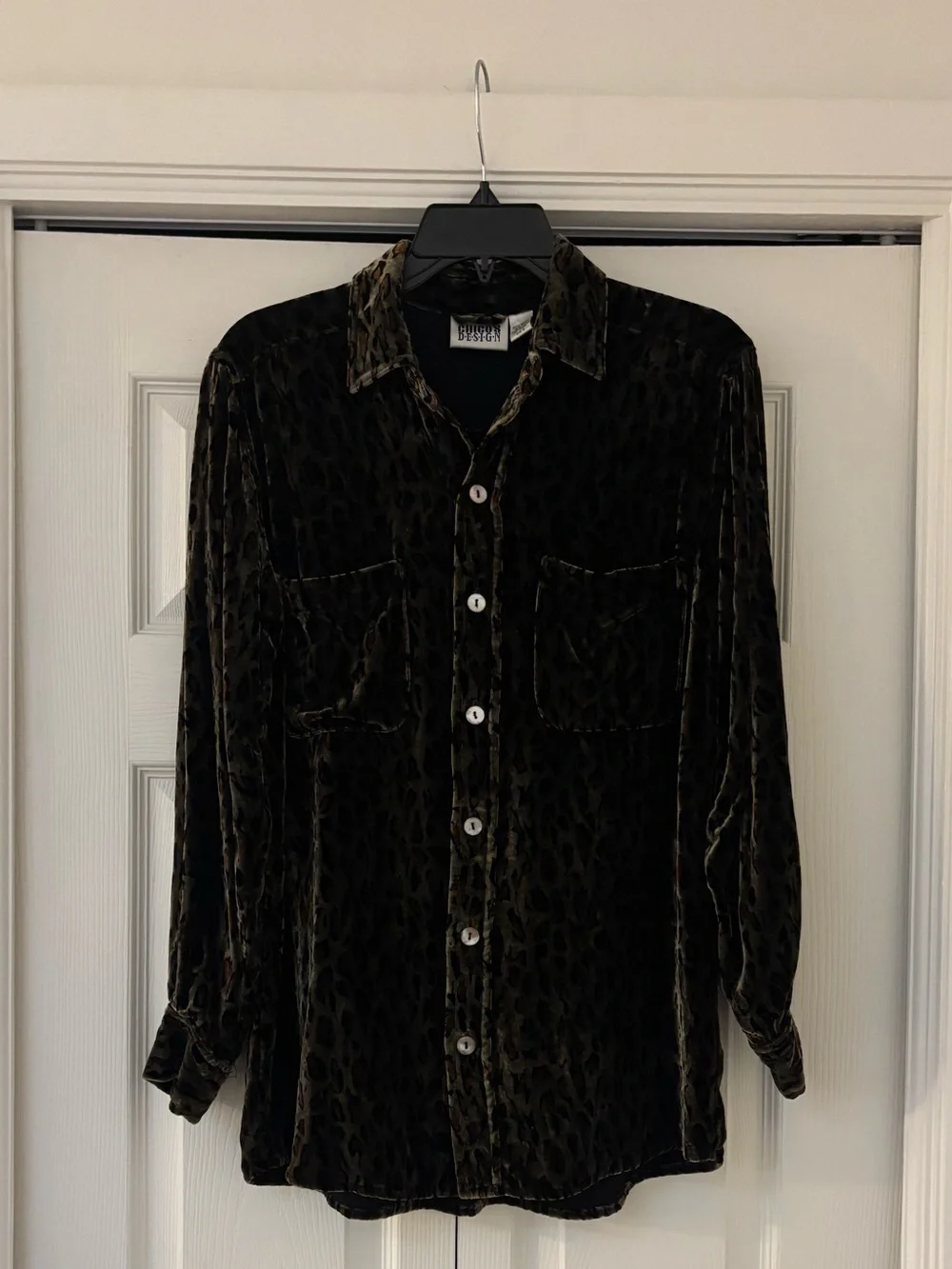 CHICO’S Olive and Black Leopard Print Faux Velvet Button Down Blouse - Picture 2 of 12